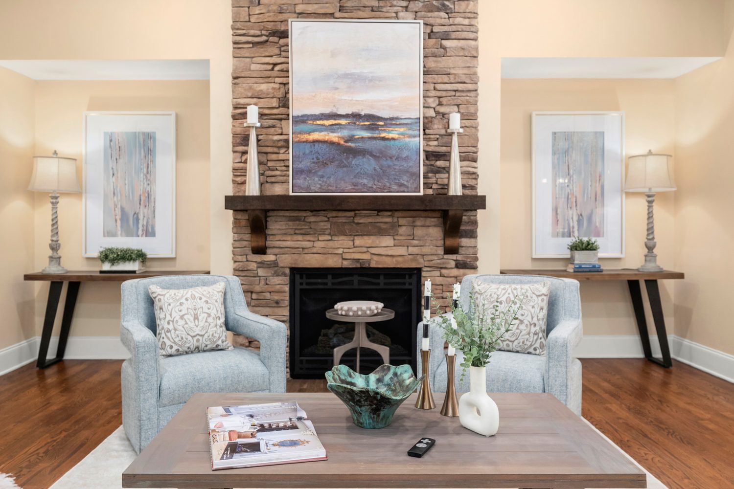 Living room fireplace and sitting area