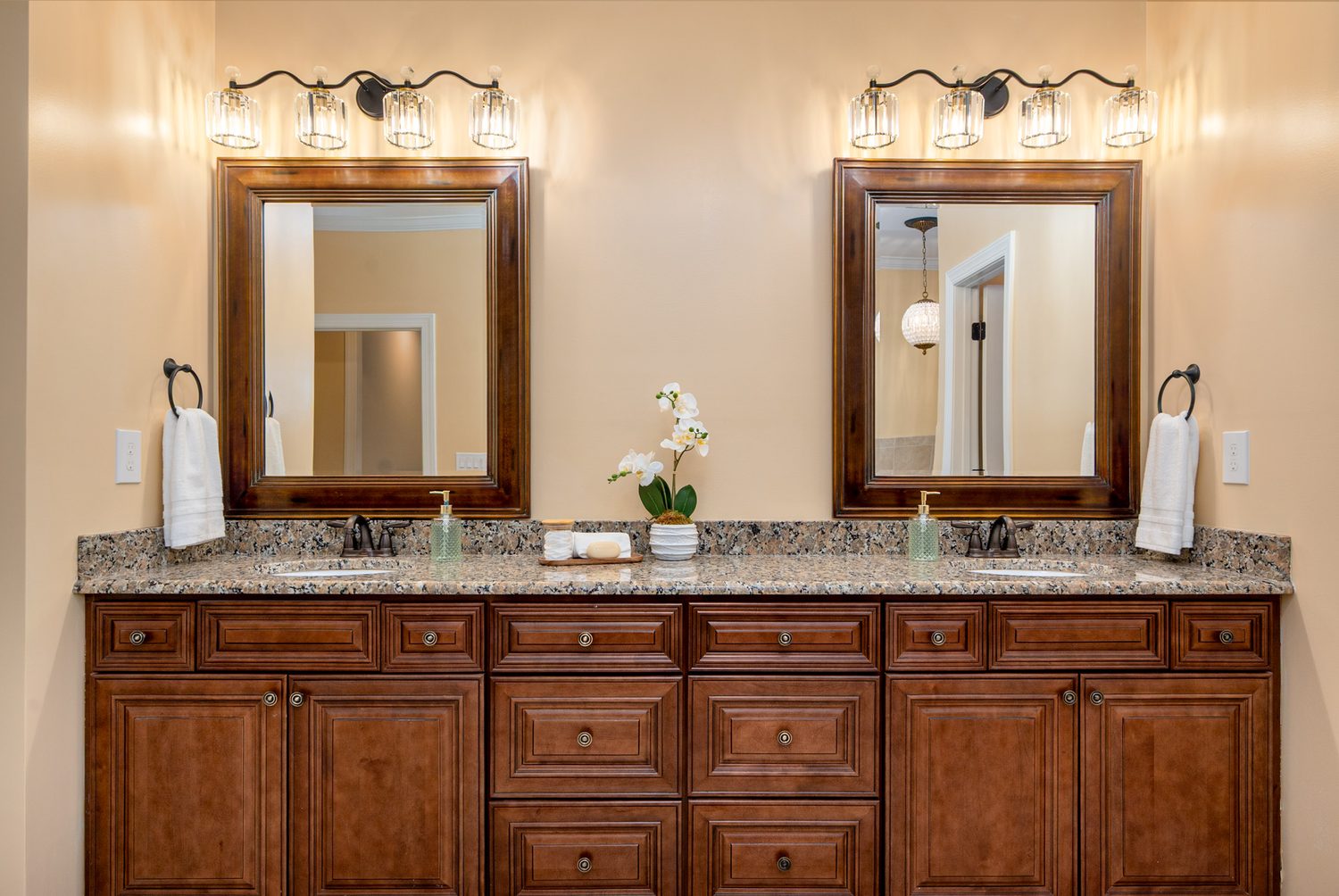 Bath vanity